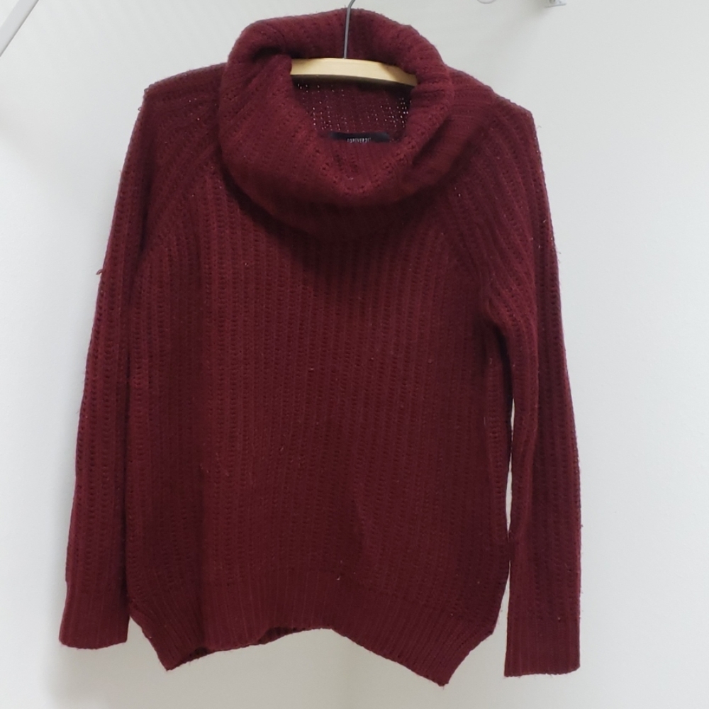 Chucky knit FOREVER21 sweater